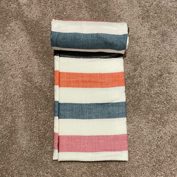 GAP - Multi-colored fringe scarf - Picture 2 of 5
